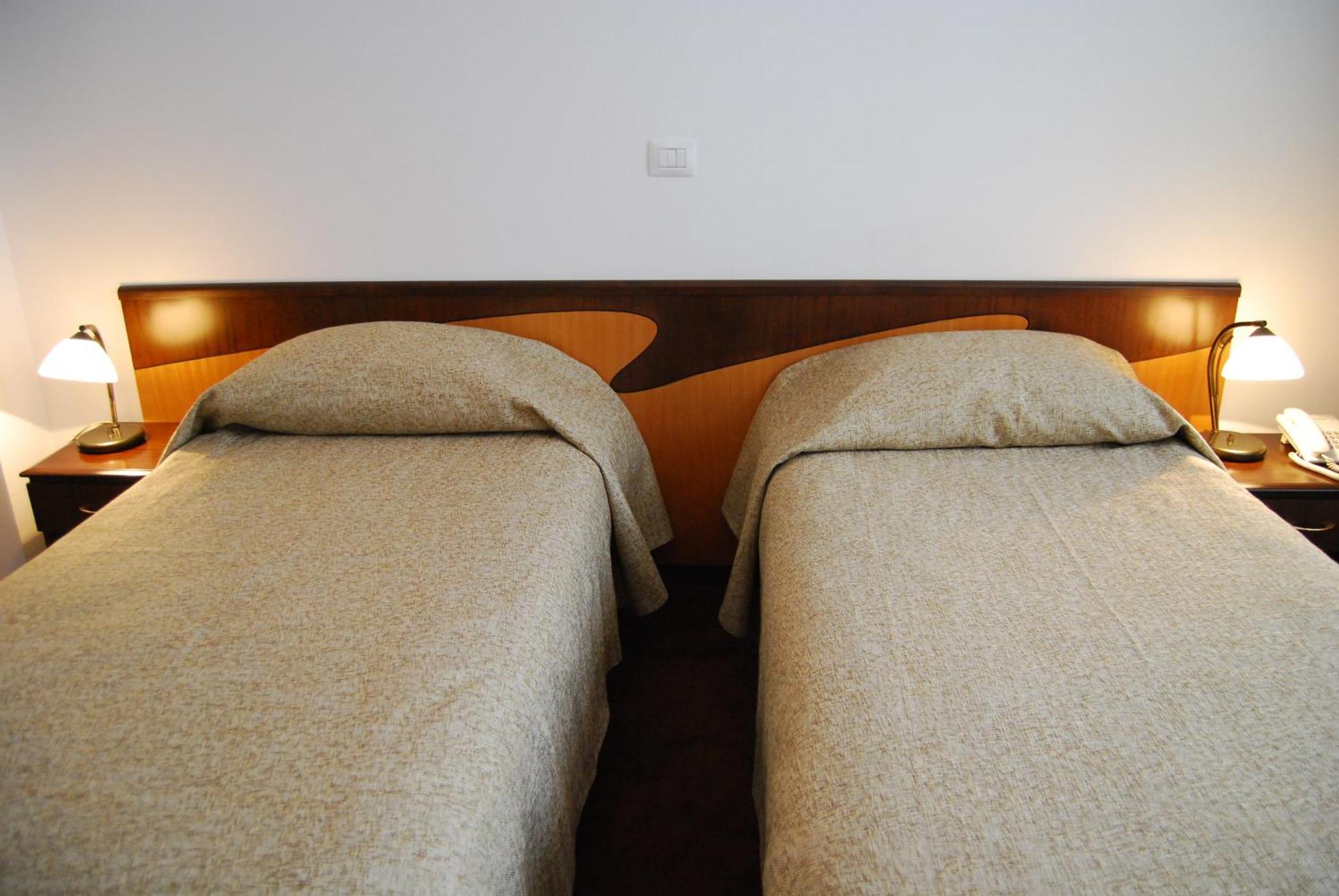 Hotel Maria คอนสตันซา ภายนอก รูปภาพ